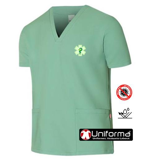 Casaca micro fibra de color verde con logo de ejemplo en uniforma