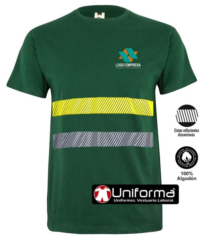 Camiseta de trabajo de color verde de algodón con bandas reflectantes y de alta visibilidad segmentadas con logo de empresa en uniforma
